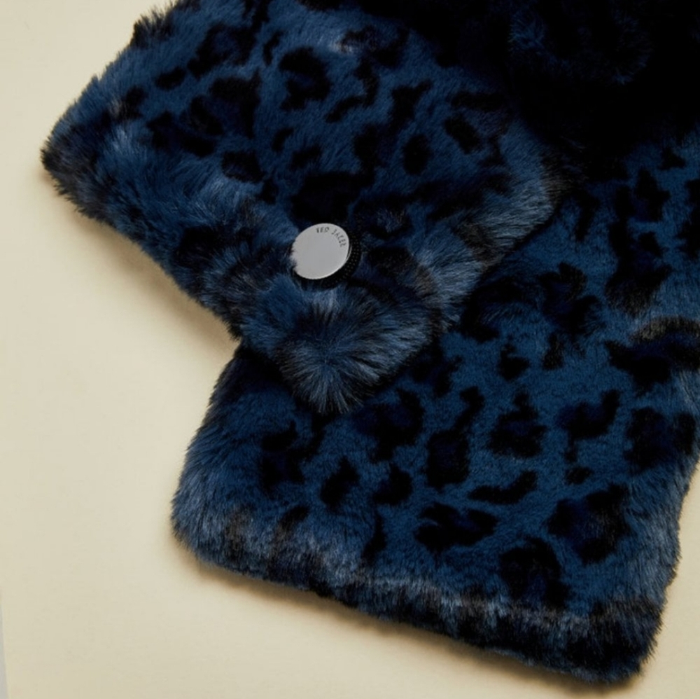 🔥LAST SET🔥NWT TED BAKER SCARF & EAR MUFFS SET - Picture 7 of 10